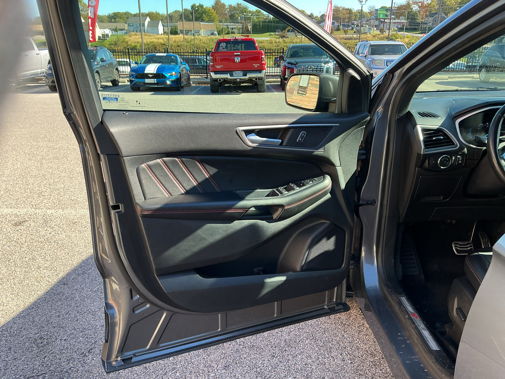 Used 2021 Ford Edge ST-Line AWD/4WD image 12