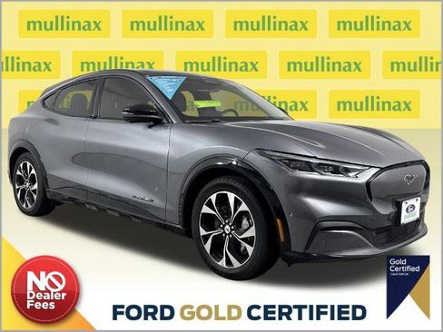 Certified 2021 Ford Mustang Mach-E Premium image 1