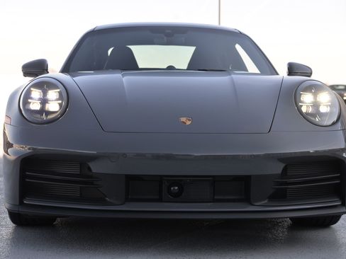 Certified 2025 Porsche 911 Carrera image 6