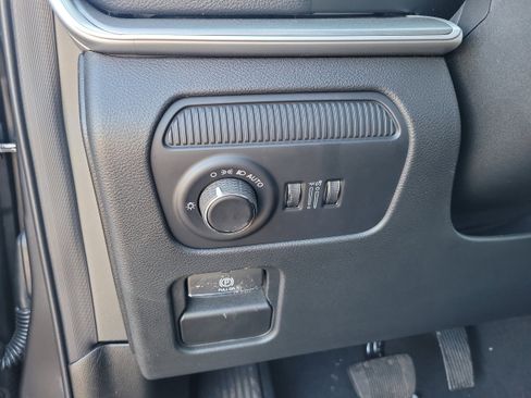 New 2026 Jeep Grand Wagoneer Limited image 23