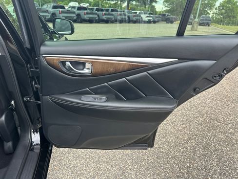 Used 2019 INFINITI Q50 Luxe w/ Essential Package (3.0T Luxe) RWD image 14