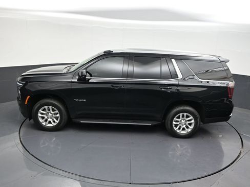 Used 2025 Chevrolet Tahoe LS RWD image 16
