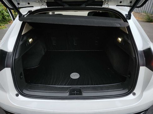 Used 2023 Buick Envision Essence w/ Sport Touring Package image 29