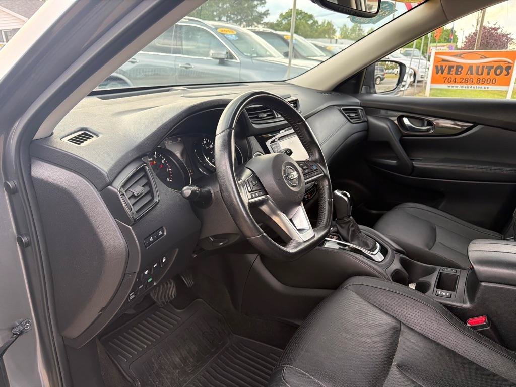 Used 2018 Nissan Rogue SL w/ Premium Package AWD/4WD image 17