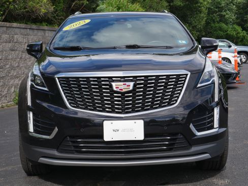 Certified 2023 Cadillac XT5 Premium Luxury AWD/4WD image 2