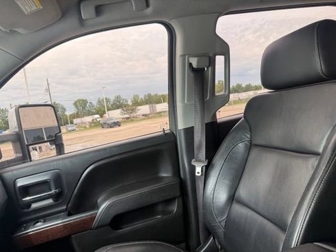 Used 2016 GMC Sierra 3500 SLT w/ Duramax Plus Package AWD/4WD image 35