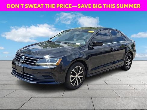 Used 2017 Volkswagen Jetta SE FWD image 4