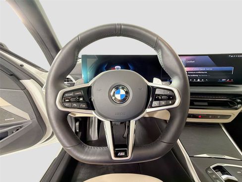 Used 2026 BMW 330i Sedan w/ M Sport Package RWD image 11