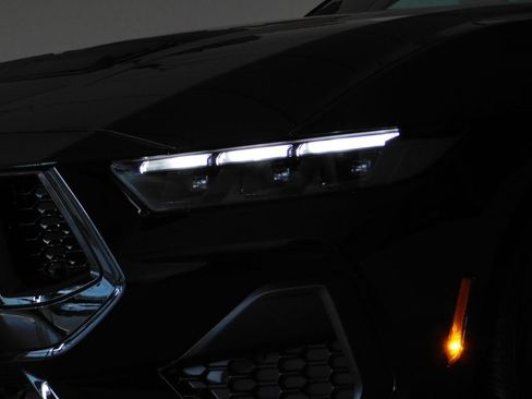 Used 2025 Ford Mustang GT Premium RWD image 22