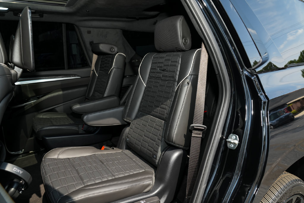 Used 2026 Cadillac Escalade V AWD/4WD image 36