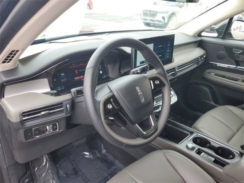 Certified 2023 Lincoln Corsair AWD w/ Equipment Group 101A image 13