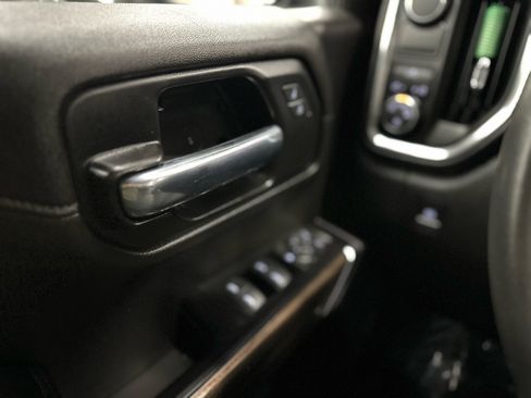 Used 2020 Chevrolet Silverado 1500 LT image 29