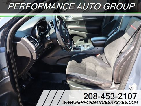 Used 2018 Jeep Grand Cherokee Trailhawk AWD/4WD image 14
