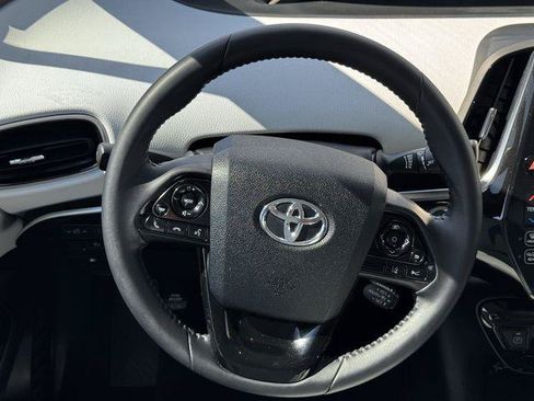 Certified 2022 Toyota Prius Prime XLE FWD image 11