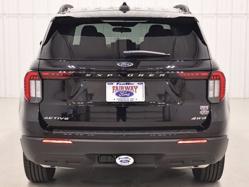 New 2026 Ford Explorer Active AWD/4WD image 7