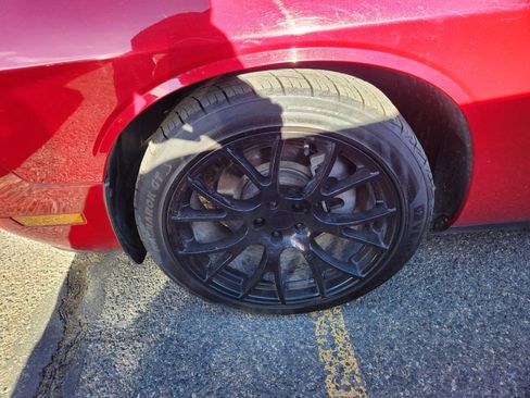 Used 2012 Dodge Challenger R/T Plus image 21