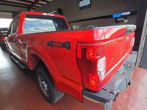 Used 2021 Ford F250 XL w/ Power Equipment Group image 9