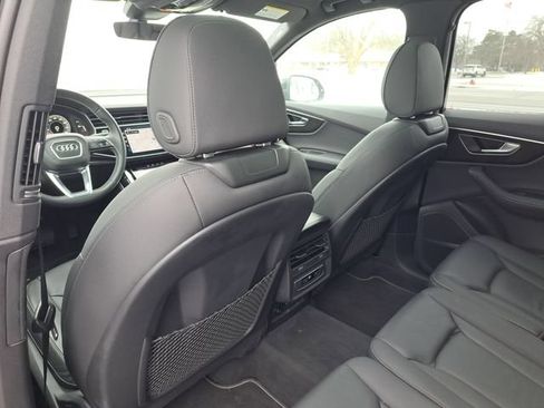Used 2025 Audi Q7 3.0T Premium Plus AWD/4WD image 23