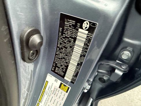Used 2024 Toyota Corolla LE FWD image 24