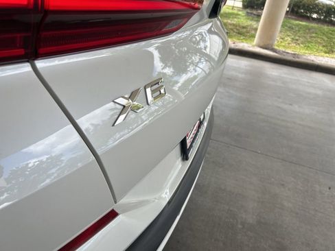 Used 2022 BMW X6 xDrive40i w/ Executive Package AWD/4WD image 19