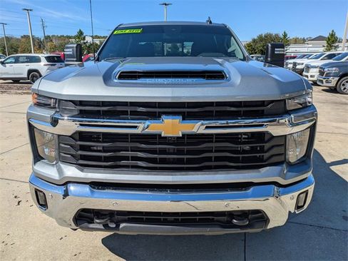 Used 2025 Chevrolet Silverado 2500 LT w/ All Star Edition image 9
