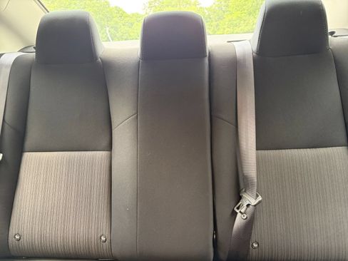 Used 2025 Nissan Sentra SV FWD image 36