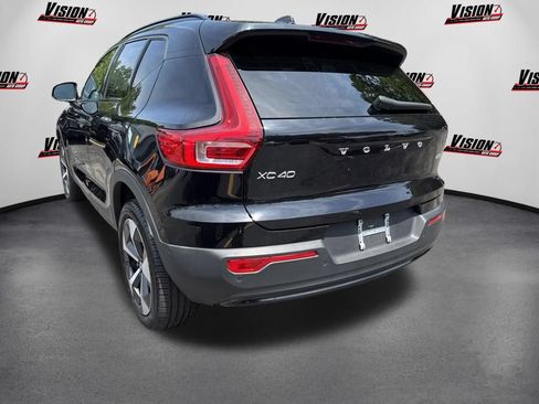 Used 2025 Volvo XC40 B5 Plus w/ Protection Package Premier AWD/4WD image 7