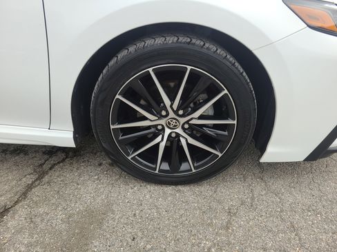 Used 2023 Toyota Camry SE image 13