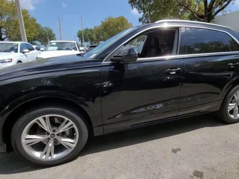 Certified 2023 Audi Q8 Premium Plus w/ Premium Plus Package AWD/4WD image 6