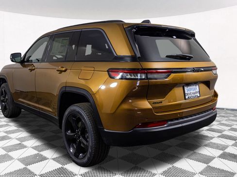 New 2026 Jeep Grand Cherokee Limited w/ Limited Altitude Package AWD/4WD image 19