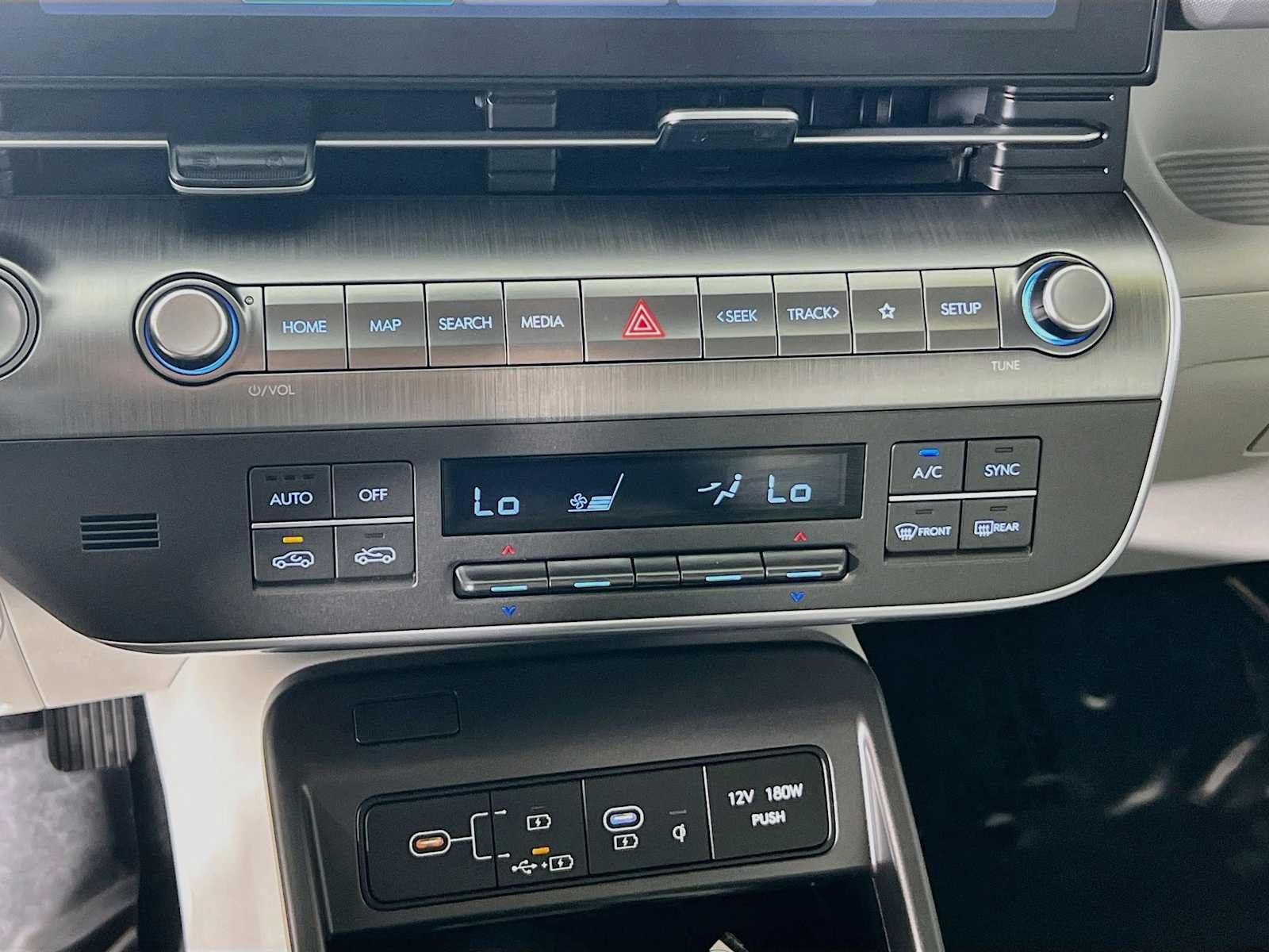 Certified 2024 Hyundai Kona SEL w/ Convenience Package AWD/4WD image 16