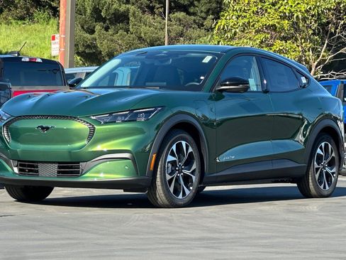 New 2026 Ford Mustang Mach-E Select w/ Comfort Package image 15