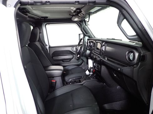 Used 2023 Jeep Wrangler Unlimited Sport AWD/4WD image 34