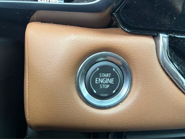 Used 2024 GMC Canyon AT4 AWD/4WD image 23