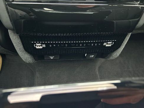 Used 2024 Jeep Grand Wagoneer Series III w/ Rear Seat Video Group 1 image 50