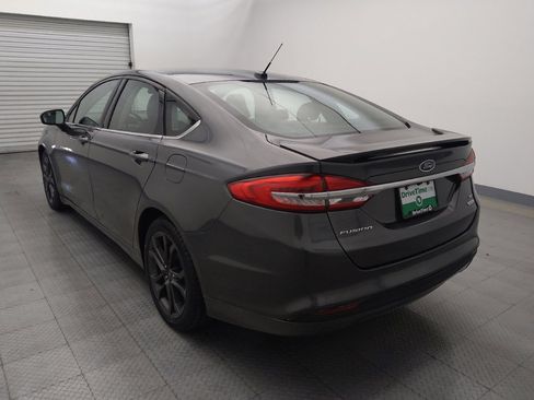 Used 2018 Ford Fusion SE w/ Equipment Group 201A image 5