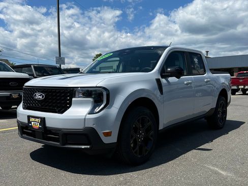 New 2026 Ford Maverick Lariat w/ Black Appearance Package AWD/4WD image 14