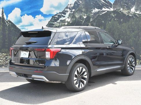 Used 2025 Ford Explorer Platinum w/ LUX Leather Package AWD/4WD image 3