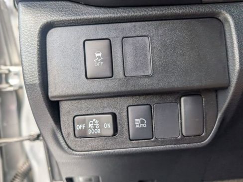 Used 2022 Toyota Tacoma SR5 w/ Technology Package RWD image 26