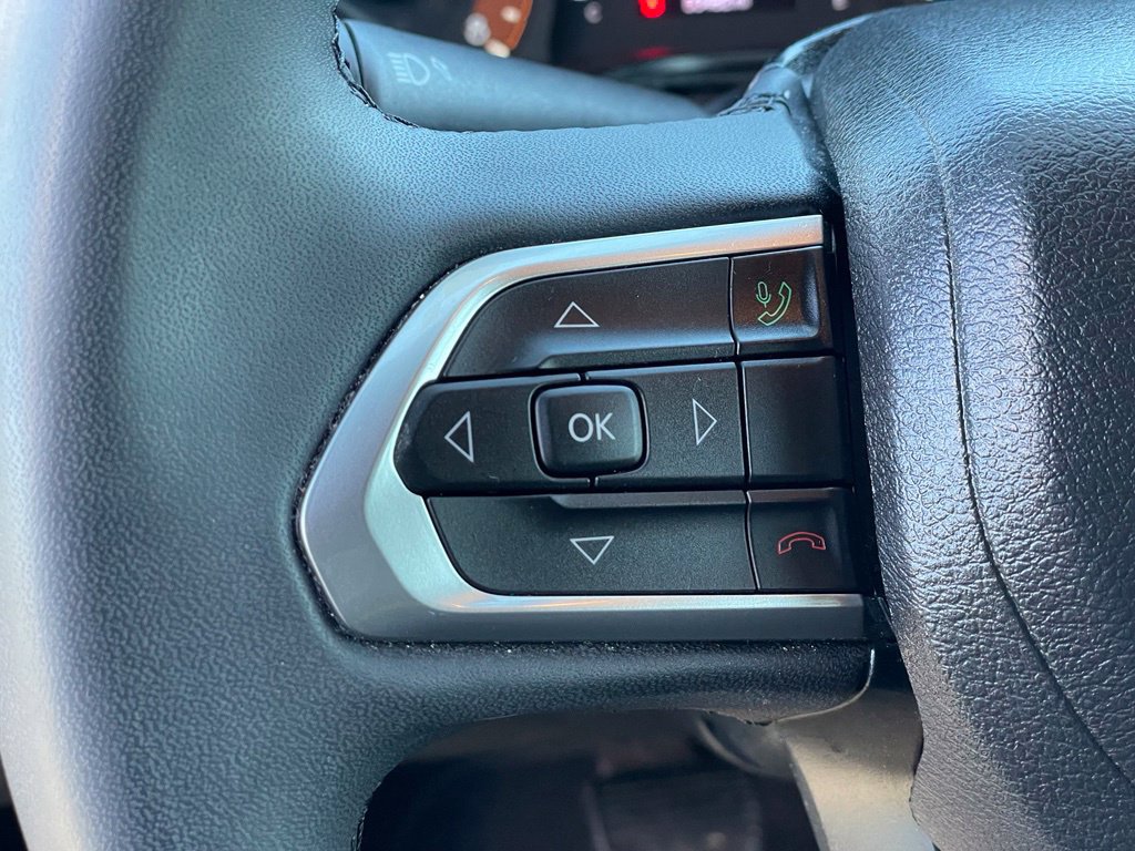 Used 2022 Jeep Compass Latitude AWD/4WD image 16