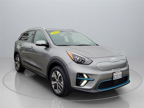Used 2022 Kia Niro EX image 10