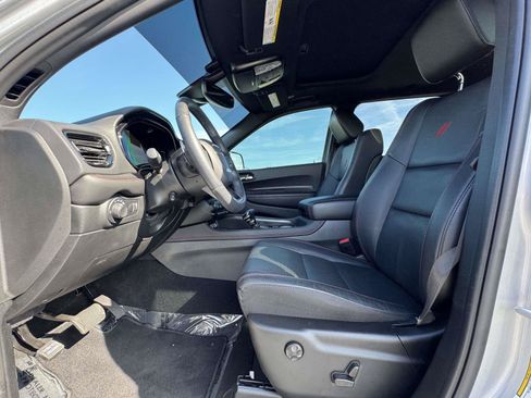 Used 2025 Dodge Durango GT AWD/4WD image 23