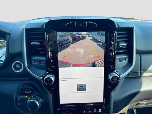 Used 2024 RAM 2500 Big Horn w/ Sport Appearance Package image 14