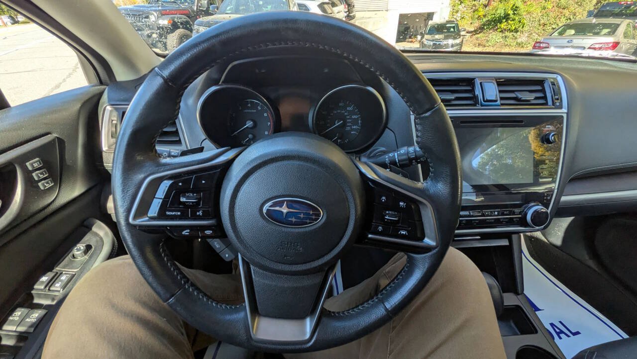 Used 2019 Subaru Outback 2.5i Limited AWD/4WD image 17
