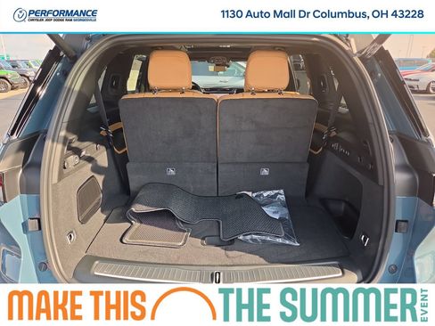 New 2026 Jeep Grand Cherokee L Summit w/ Obsidian Package AWD/4WD image 12
