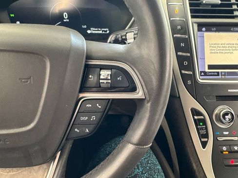 Used 2019 Lincoln Nautilus Select AWD/4WD image 20