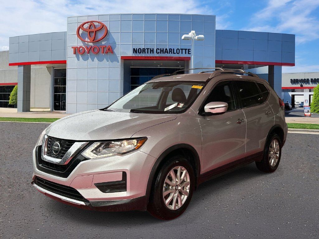 Used 2019 Nissan Rogue SV FWD image 3