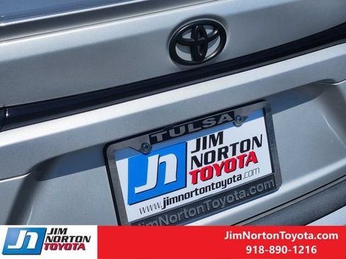 Used 2024 Toyota Corolla SE FWD image 13