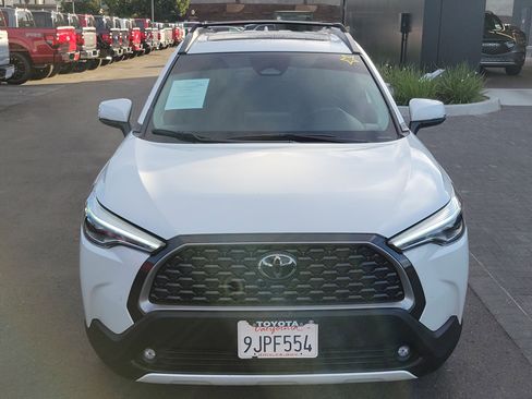 Used 2023 Toyota Corolla Cross XLE w/ Convenience Package image 27