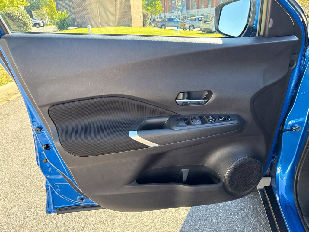 Used 2024 Nissan Kicks SV FWD image 13